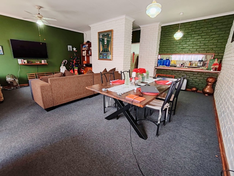 2 Bedroom Property for Sale in Potchefstroom North West